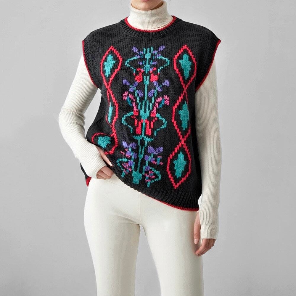 90s Embroidered Chunky Sweater Vest Christmas Festive Holiday Grandmacore M